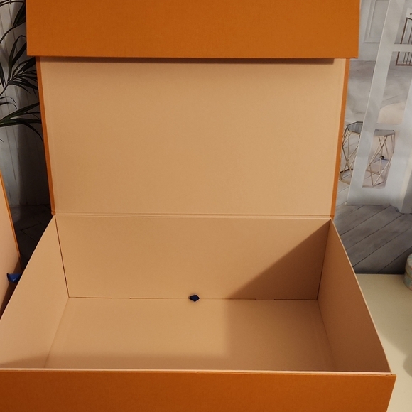 Louis Vuitton Gigantic Display Or Gift Box..Select Your Size When Ordering. - Picture 4 of 9